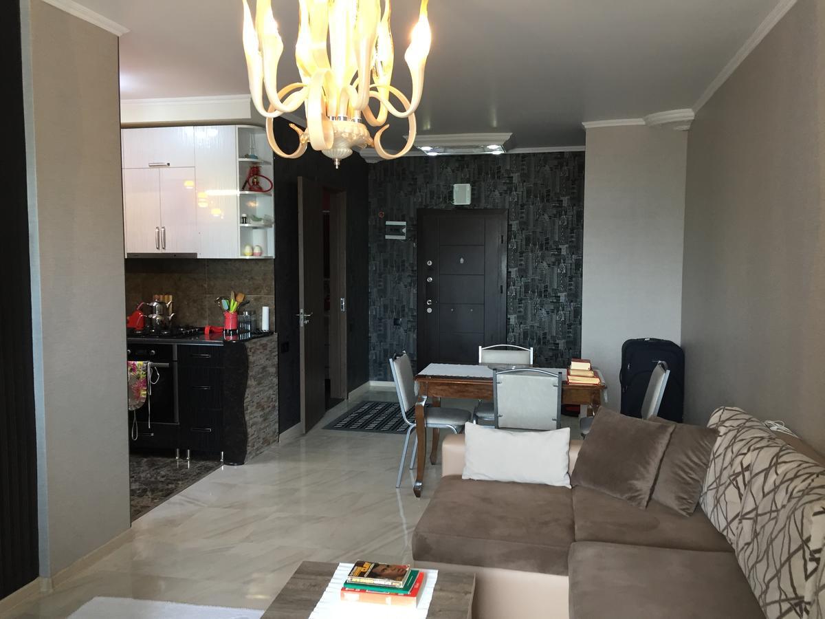 Apartment In Yalchin Star Residence Batumi Eksteriør bilde